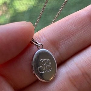 Catbird Dollhouse Locket, silver, letter B
